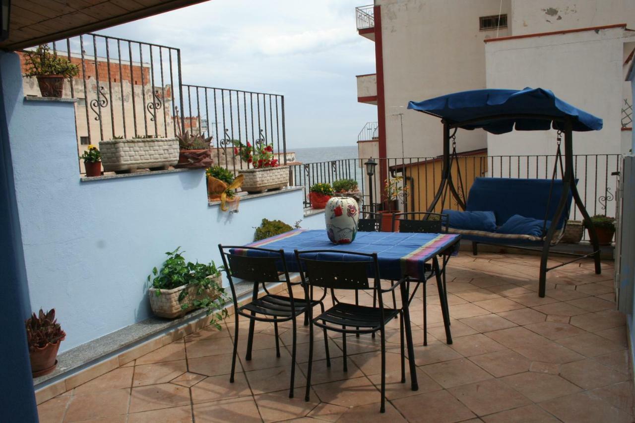 Casa Vacanze Aloha Giardini Naxos Exteriör bild