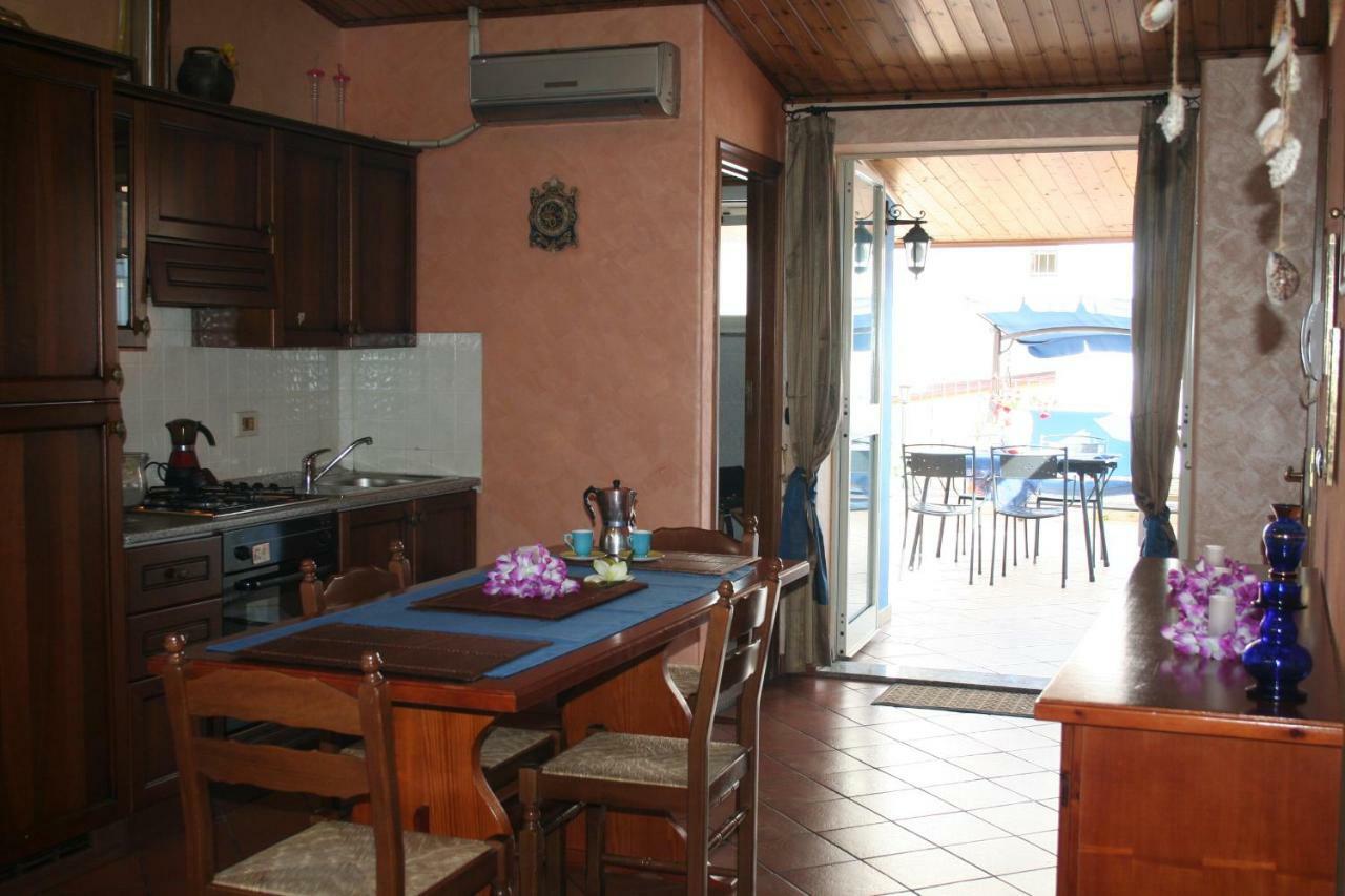 Casa Vacanze Aloha Giardini Naxos Exteriör bild